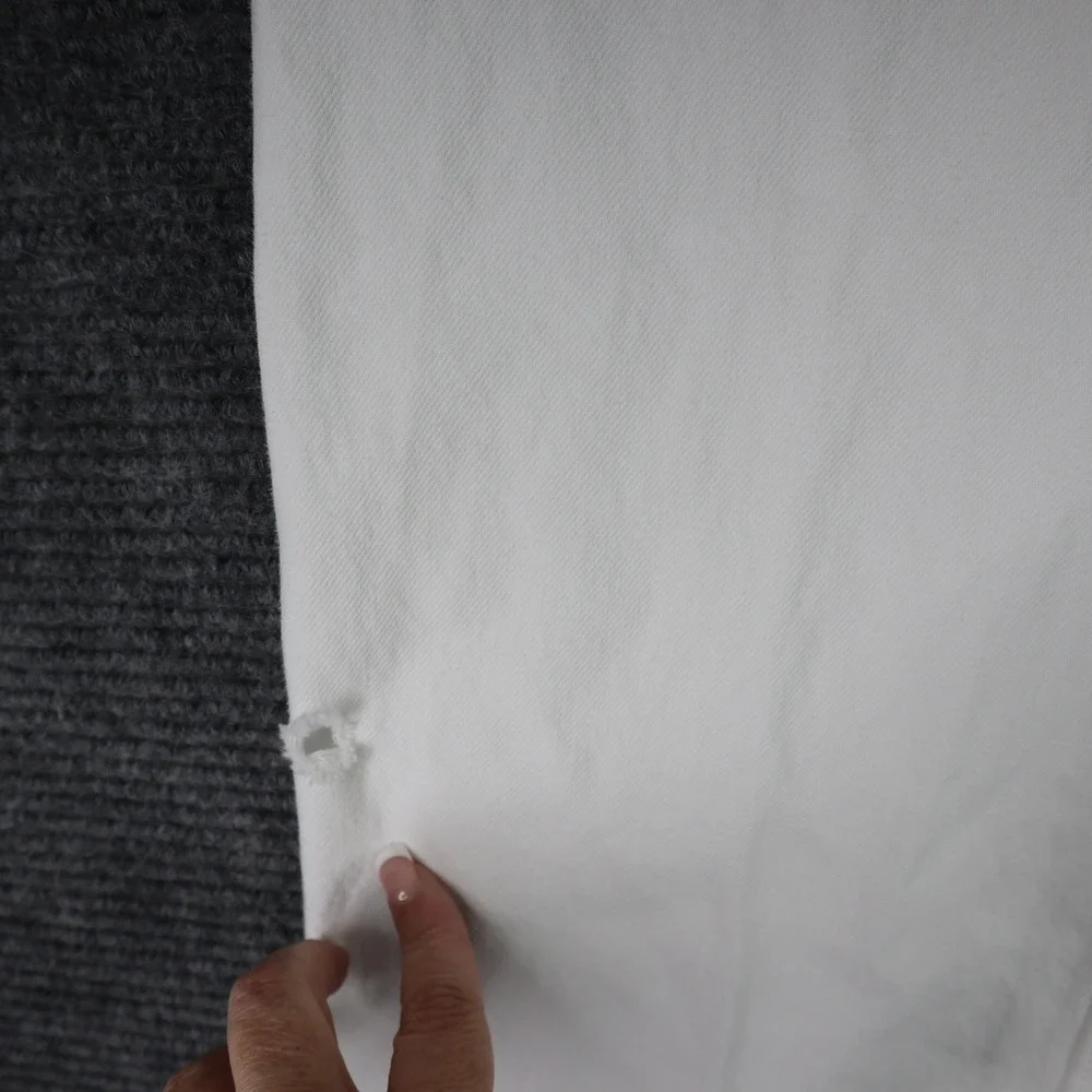 Levis small holes